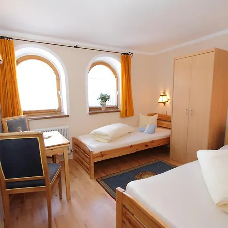 Guest house Mittagskogel Sankt Leonhard im Pitztal