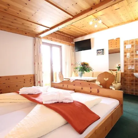Mittagskogel Guest house Sankt Leonhard im Pitztal