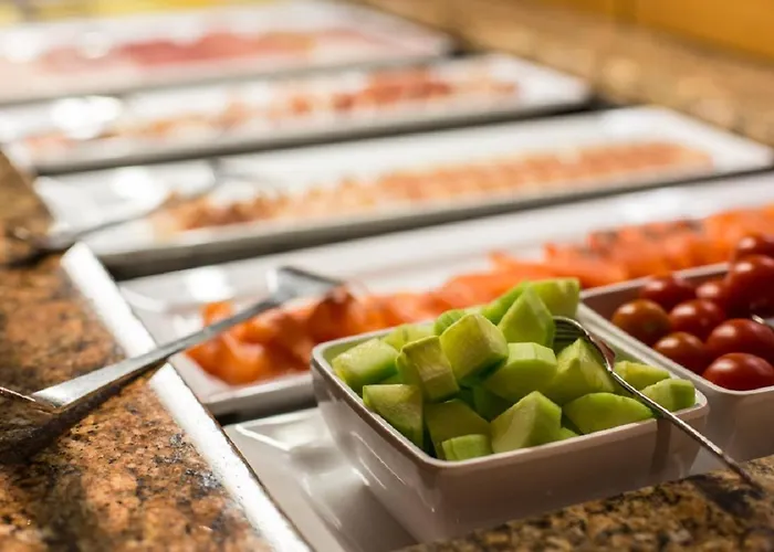 ゲストハウス Mittagskogel 3*