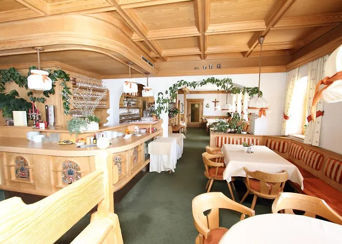 ゲストハウス Mittagskogel