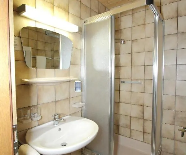 ゲストハウス Mittagskogel ザンクト・レオンハルト・イム・ピッツタール